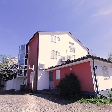 Apartments Branka 赞布雷提亚 外观 照片